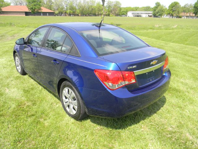 2013 Chevrolet Cruze 2WD Ext Cab Manual