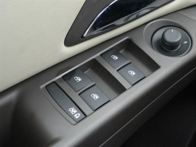 2013 Chevrolet Cruze SLE SLT WT