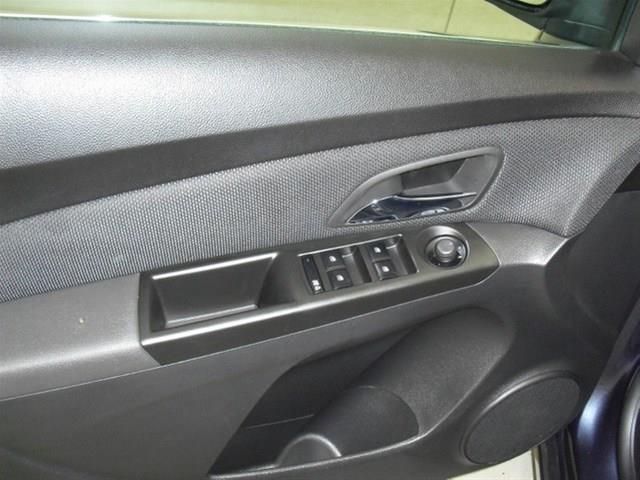 2013 Chevrolet Cruze FWD 4dr Limited