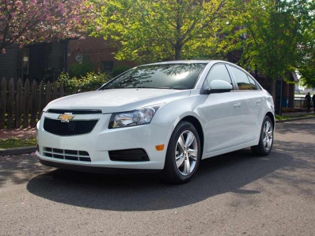 2014 Chevrolet Cruze SE WITH TV Package