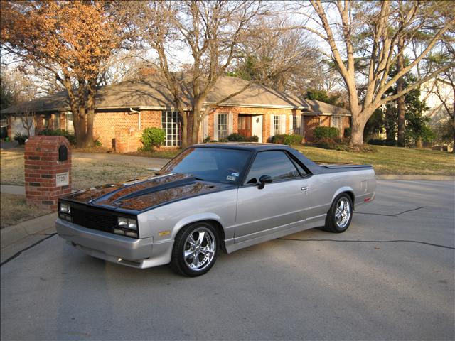 1985 Chevrolet EL CAMINO 4dr Sdn Auto (natl) Hatchback