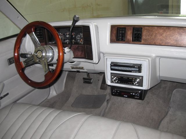 1983 Chevrolet EL CAMINO ES 2.4L AUTO