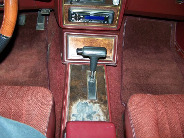 1984 Chevrolet EL CAMINO 4dr Sdn Auto (natl) Hatchback