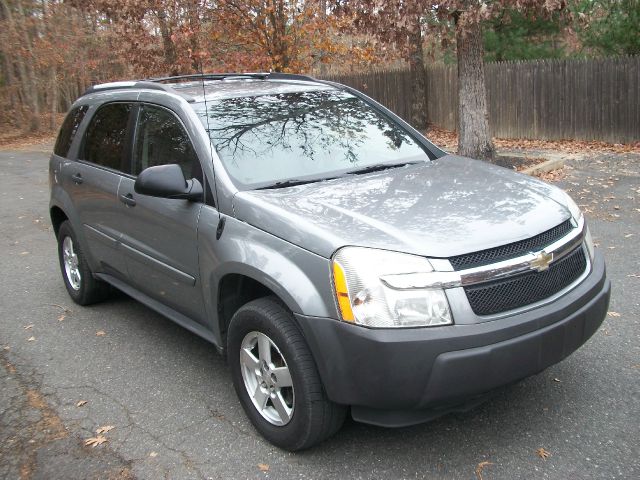 2005 Chevrolet Equinox 1.8T Quattro Sedan 4D