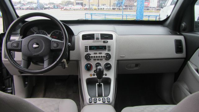 2005 Chevrolet Equinox 2.0L Automatic SE