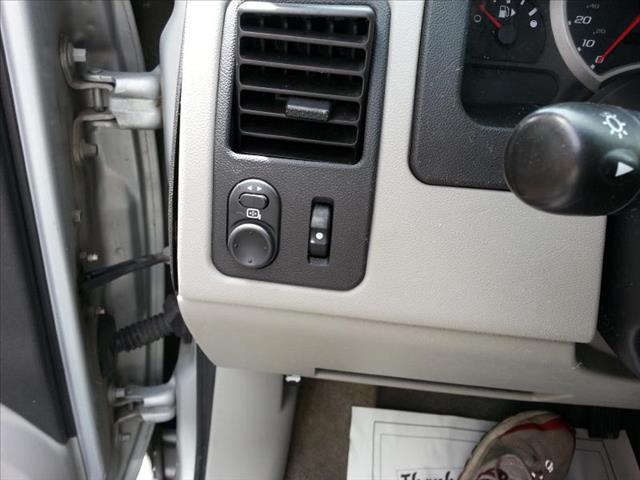 2005 Chevrolet Equinox 1.8T Quattro Sedan 4D