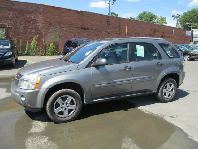 2005 Chevrolet Equinox 1.8T Quattro Sedan 4D