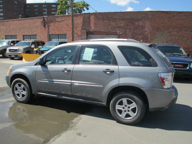 2005 Chevrolet Equinox 1.8T Quattro Sedan 4D