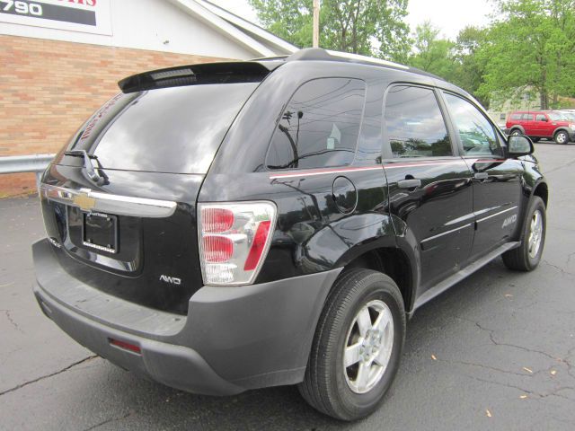 2005 Chevrolet Equinox 1.8T Quattro Sedan 4D