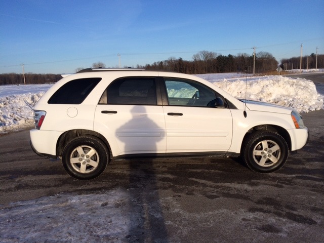 2005 Chevrolet Equinox 1.8T Quattro Sedan 4D