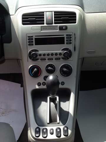 2005 Chevrolet Equinox 2.0L Automatic SE