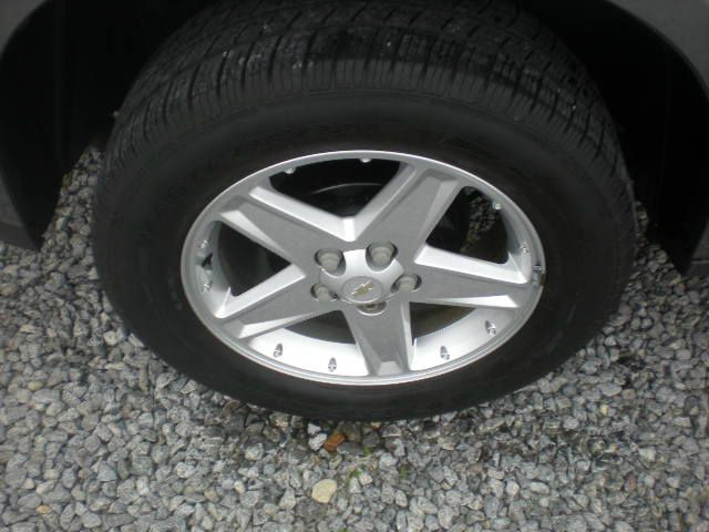 2005 Chevrolet Equinox 2.0L Automatic SE