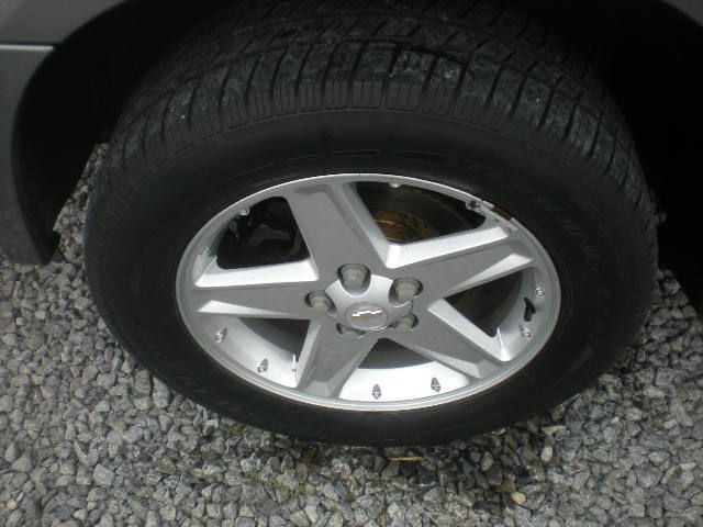 2005 Chevrolet Equinox 2.0L Automatic SE