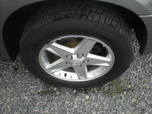 2005 Chevrolet Equinox 2.0L Automatic SE