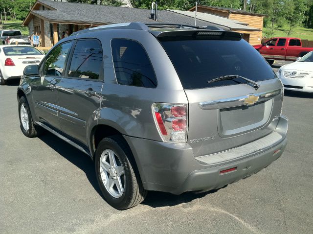 2005 Chevrolet Equinox 2.0L Automatic SE