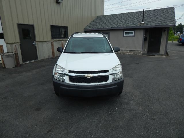 2005 Chevrolet Equinox 1.8T Quattro Sedan 4D