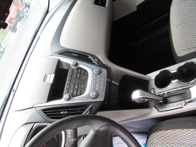 2010 Chevrolet Equinox Passenger Van AWD