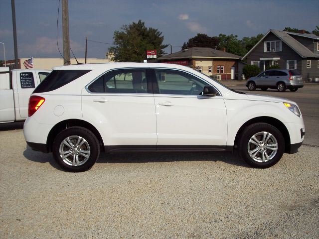 2010 Chevrolet Equinox 1.8T Quattro Sedan 4D