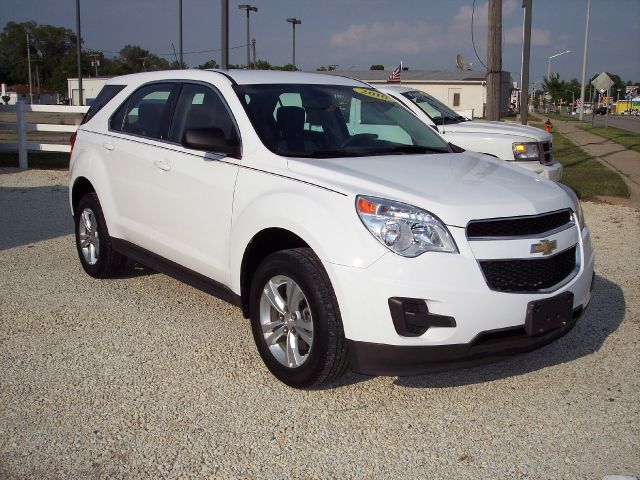 2010 Chevrolet Equinox 1.8T Quattro Sedan 4D