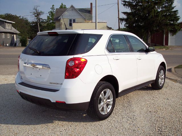 2010 Chevrolet Equinox 1.8T Quattro Sedan 4D