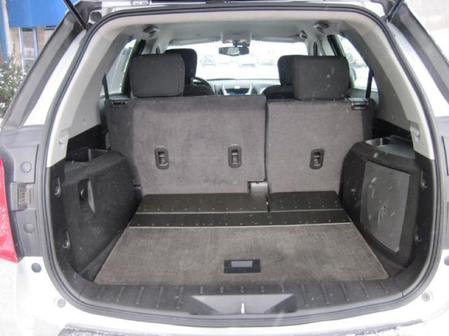 2011 Chevrolet Equinox 1.8T Quattro Sedan 4D