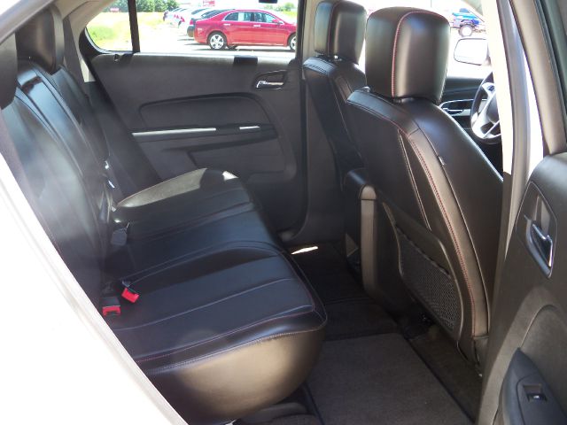 2011 Chevrolet Equinox REG CAB 137.0 WB, 60.4 CA