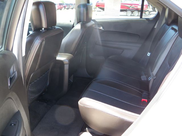 2011 Chevrolet Equinox REG CAB 137.0 WB, 60.4 CA