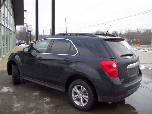2011 Chevrolet Equinox 4dr Sdn I4 CVT 2.5