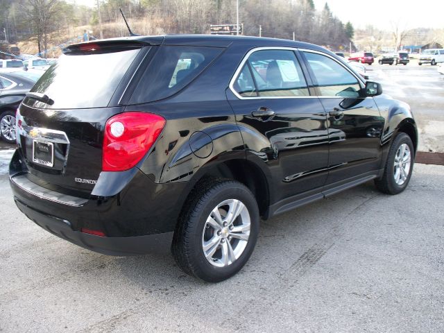 2014 Chevrolet Equinox 1.8T Quattro Sedan 4D