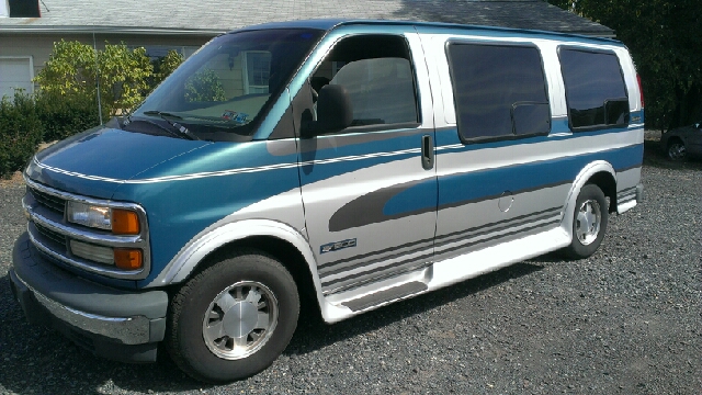 1998 Chevrolet Express 2004.5 4dr Sdn 1.8T Quattro Au