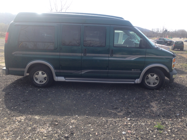 1998 Chevrolet Express 1.8T Fwd 2dr Cabriolet