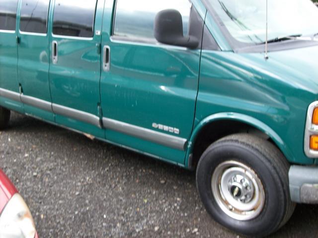1999 Chevrolet Express Base