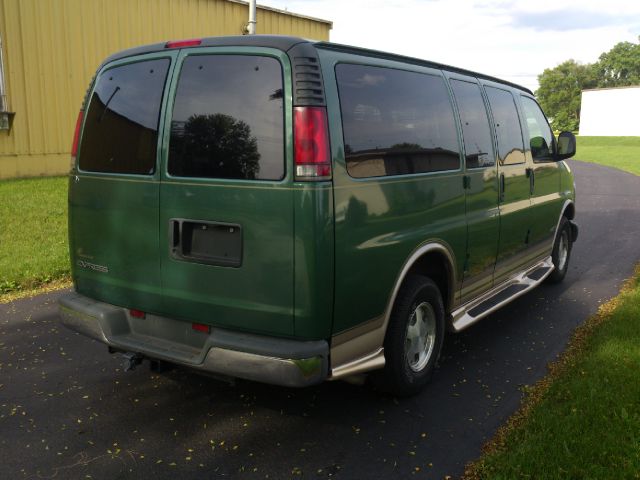1999 Chevrolet Express 750i 4dr Sdn