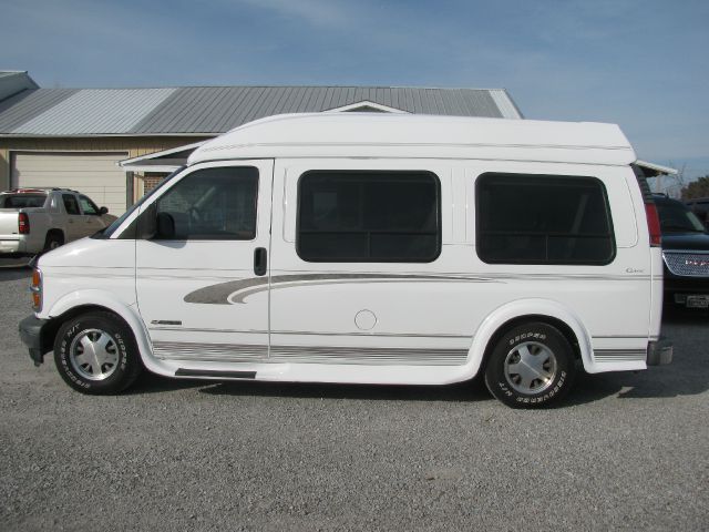 1999 Chevrolet Express 750i 4dr Sdn