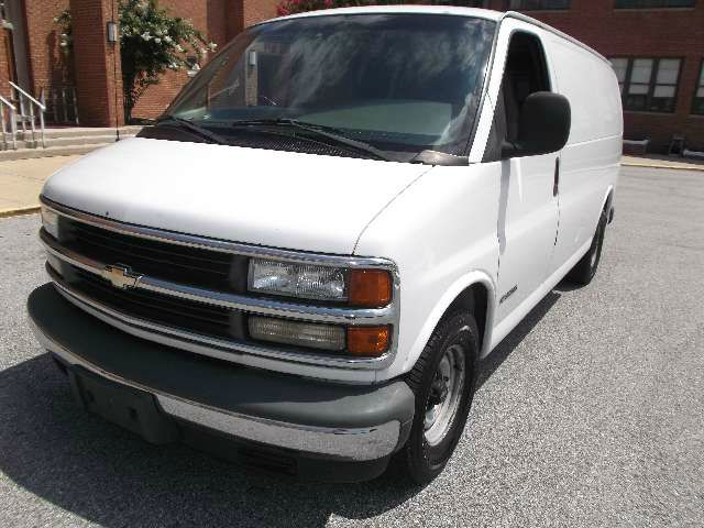 1999 Chevrolet Express 750i 4dr Sdn