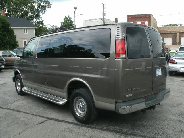 1999 Chevrolet Express REG WB