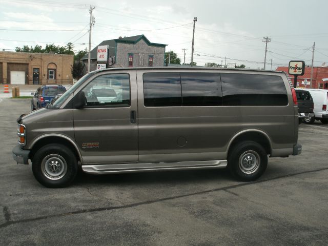 1999 Chevrolet Express REG WB