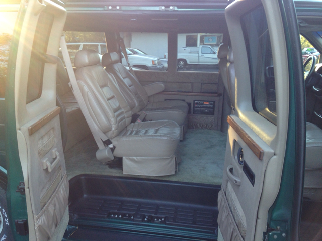 1999 Chevrolet Express 750i 4dr Sdn