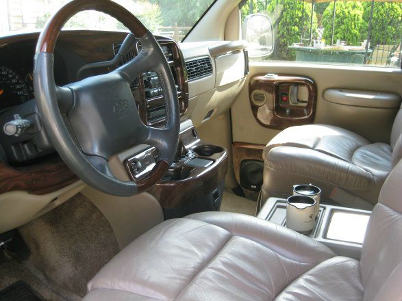 1999 Chevrolet Express 750i 4dr Sdn