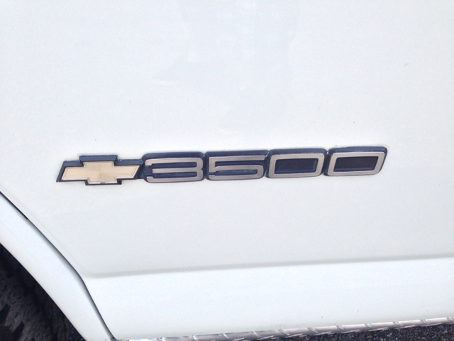 2000 Chevrolet Express Outback 2.5I Manual