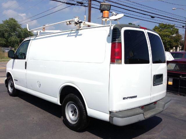 2000 Chevrolet Express Coupe 4D