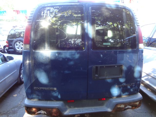 2000 Chevrolet Express REG WB