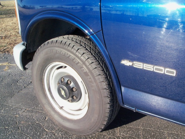 2000 Chevrolet Express 2dr I4 Auto EX-L PZEV