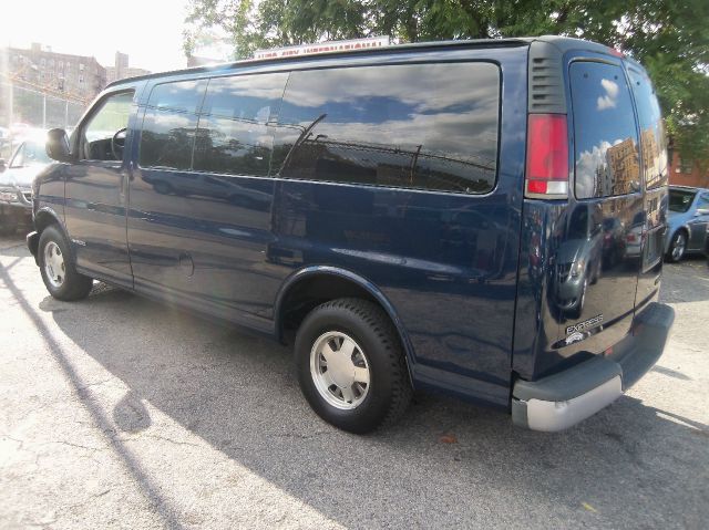 2000 Chevrolet Express 4dr 2.5L Turbo