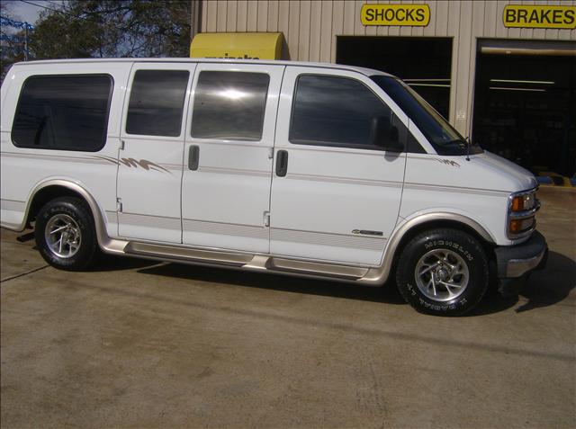 2000 Chevrolet Express Series II - 1SC