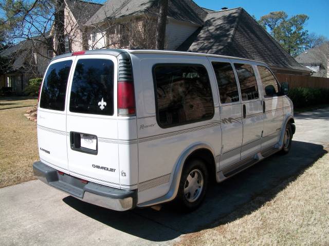 2000 Chevrolet Express Series II - 1SC