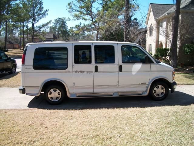 2000 Chevrolet Express Series II - 1SC