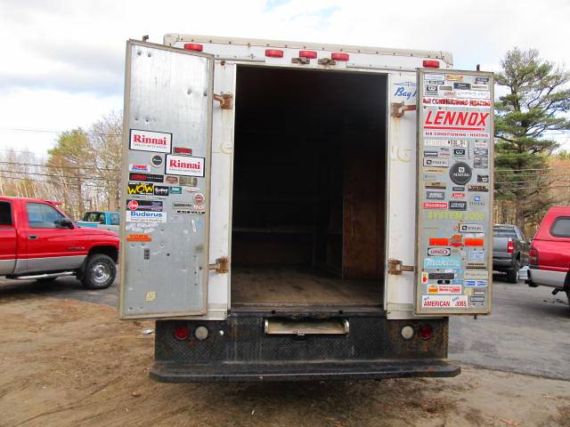 2000 Chevrolet Express Unknown