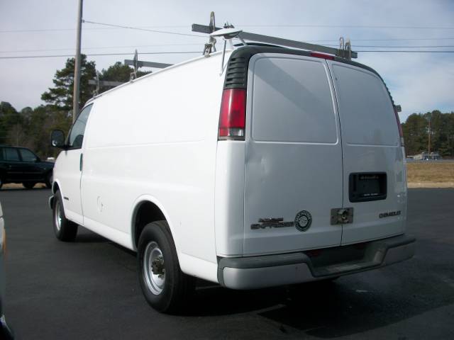 2000 Chevrolet Express Base