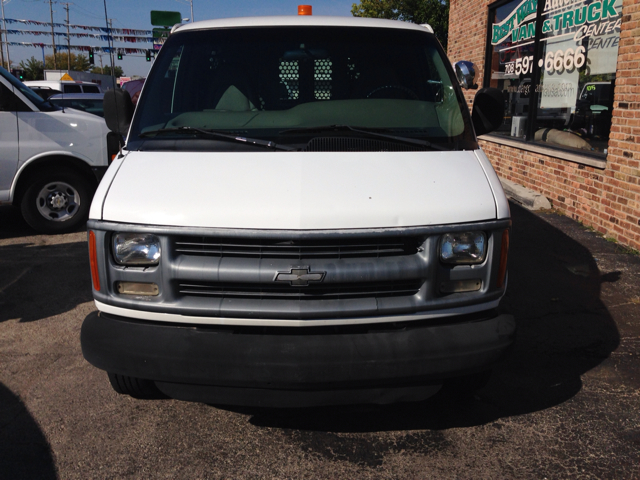 2000 Chevrolet Express Coupe 4D